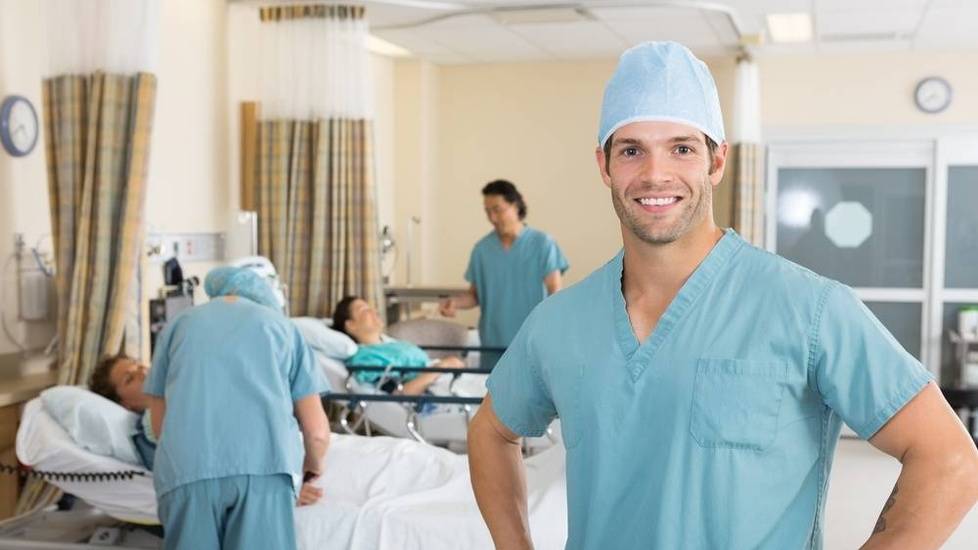 6 Reasons Why Nursing is a Great Career Choice for Men